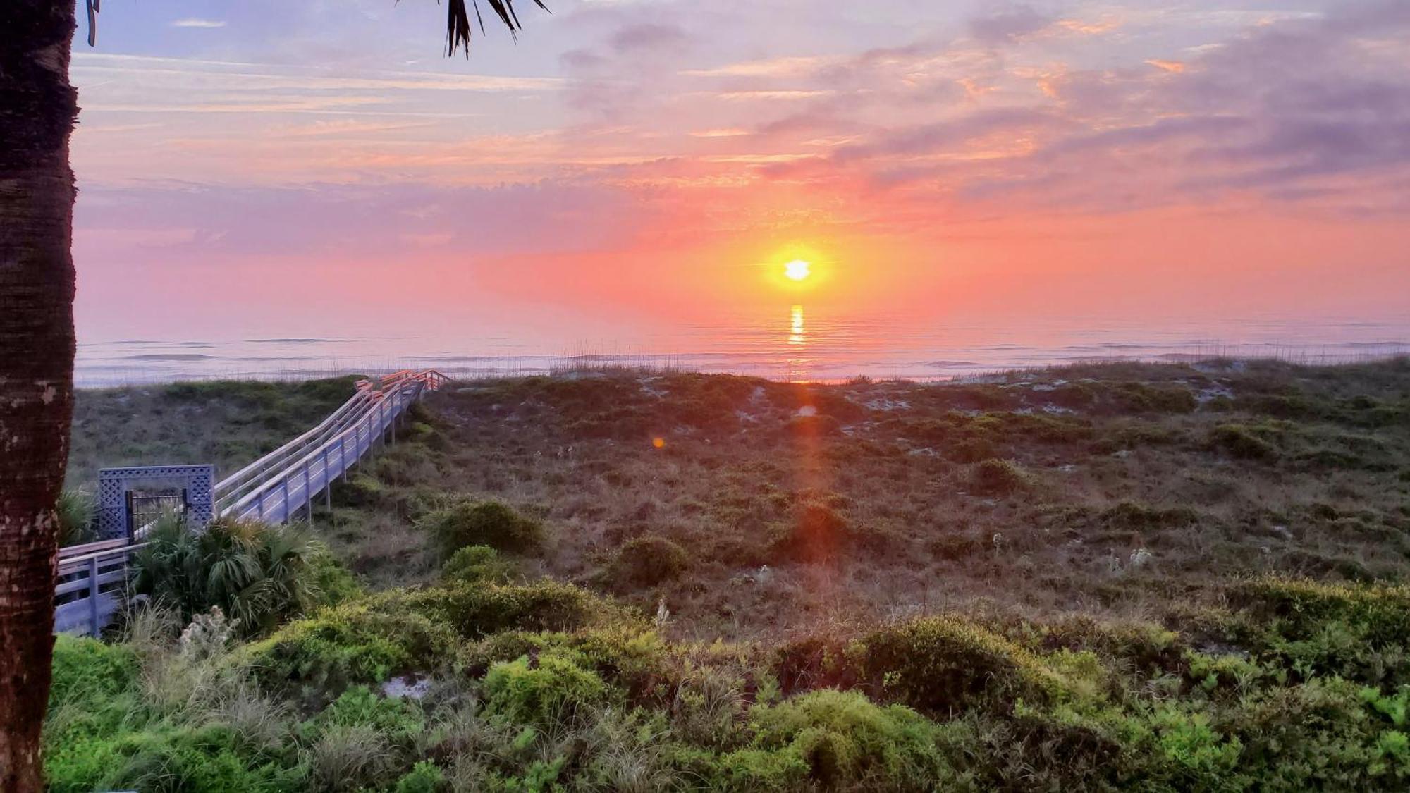 Sea -214 2Br Ocean View Pool Free Tix Crescent Beach Exterior photo